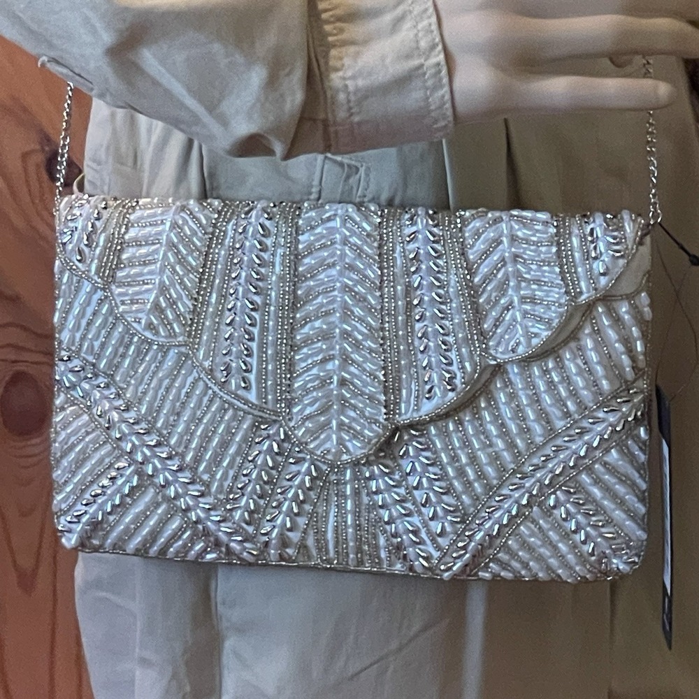 Lulus Beaded Pearl Clutch Crossbody Bag NWT Chevron Evening Wedding Bag